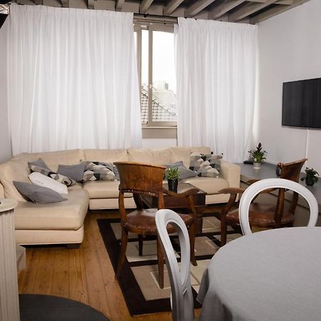 Duplex dernier étage avec terasse à deux pas de la grand place Bruselas Exterior foto
