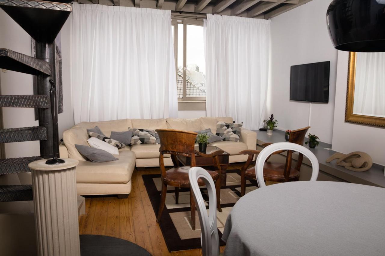 Duplex dernier étage avec terasse à deux pas de la grand place Bruselas Exterior foto